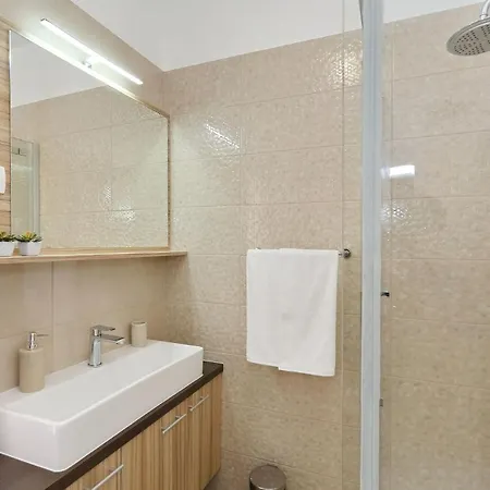 Holiday Piastra -